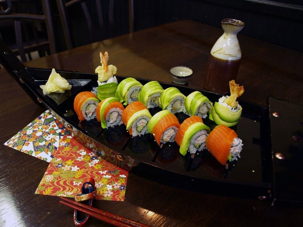 Sushi Kotan Special Roll Boat